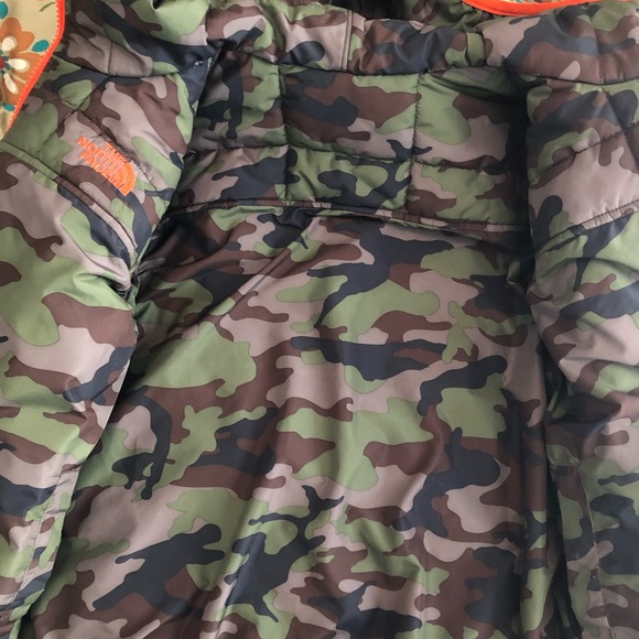 Boys north face winter coat WILL ACCEPT OFFERS - Picture 4 of 4